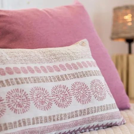 Jkg Oikia Agia Anna (Naxos)